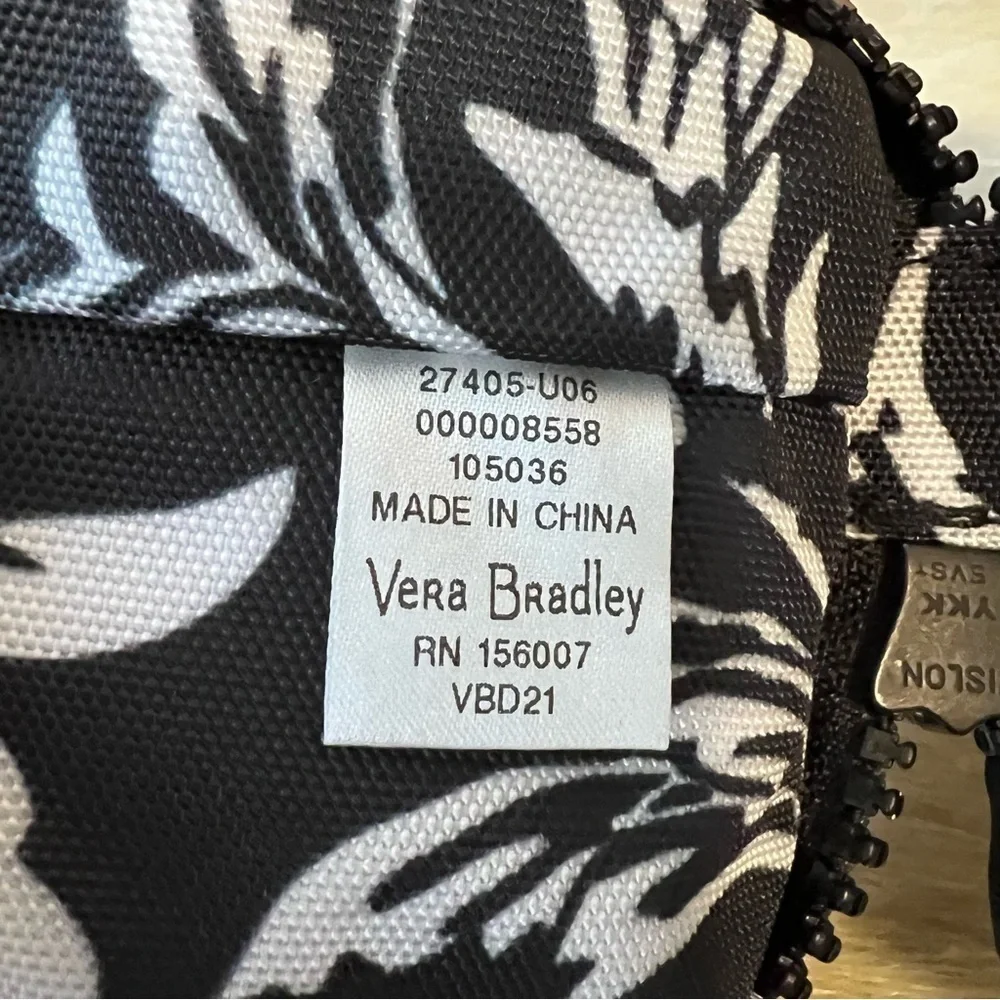 New VERA BRADLEY Glass Vines Lighten Up Two-Pack Collapsible Travel Pet Bowls